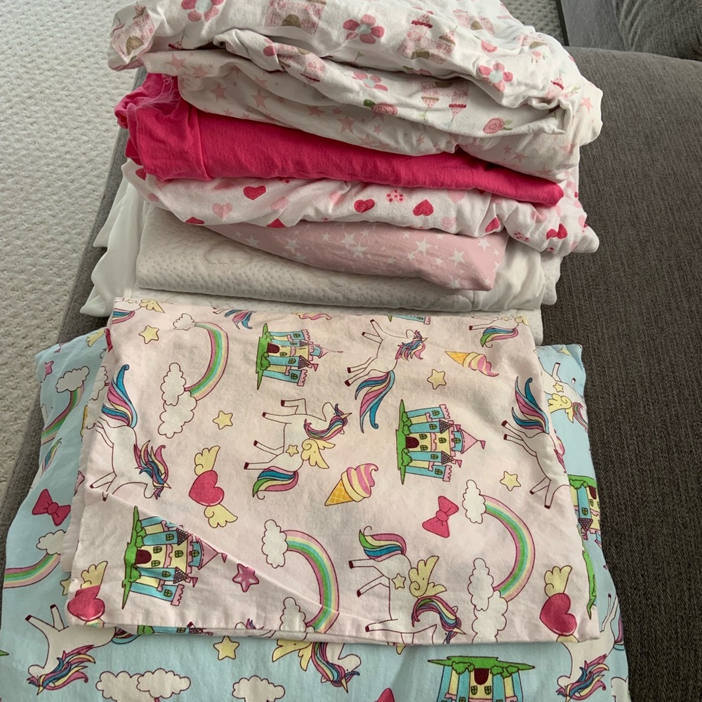 Crib bedding bundle